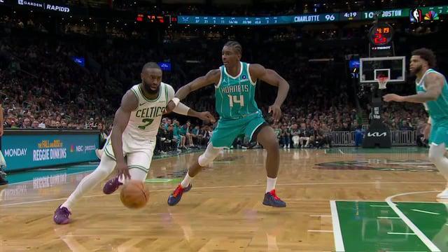 优直播官网-裁判吹了杰伦·布朗翻腕，整个联盟都慌了